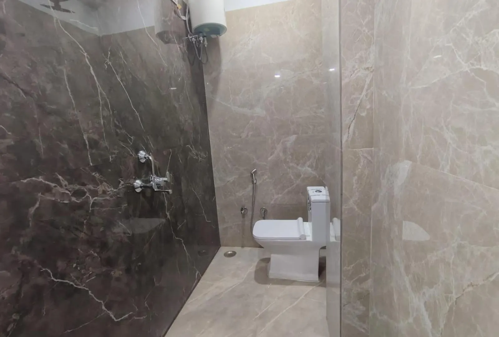 ורנאסי Kashi Om Vilas Homestay